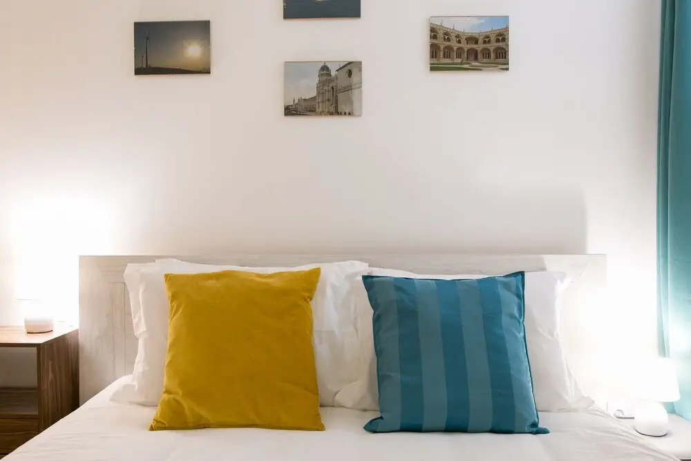 ALTIDO Modern Apt for 5 w/ workspace&private entrance, moments from Lisbon Cathedral
