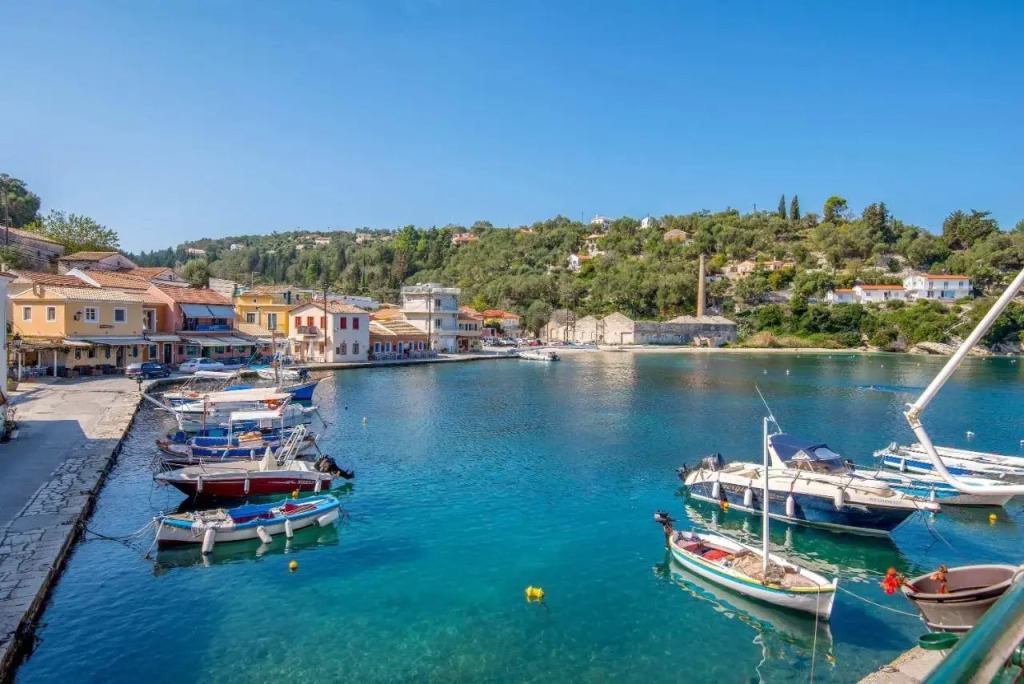 Loggos Panoramic Views Electra by Konnect