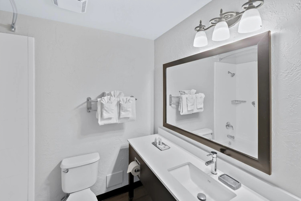 Best Western Wesley Inn & Suites