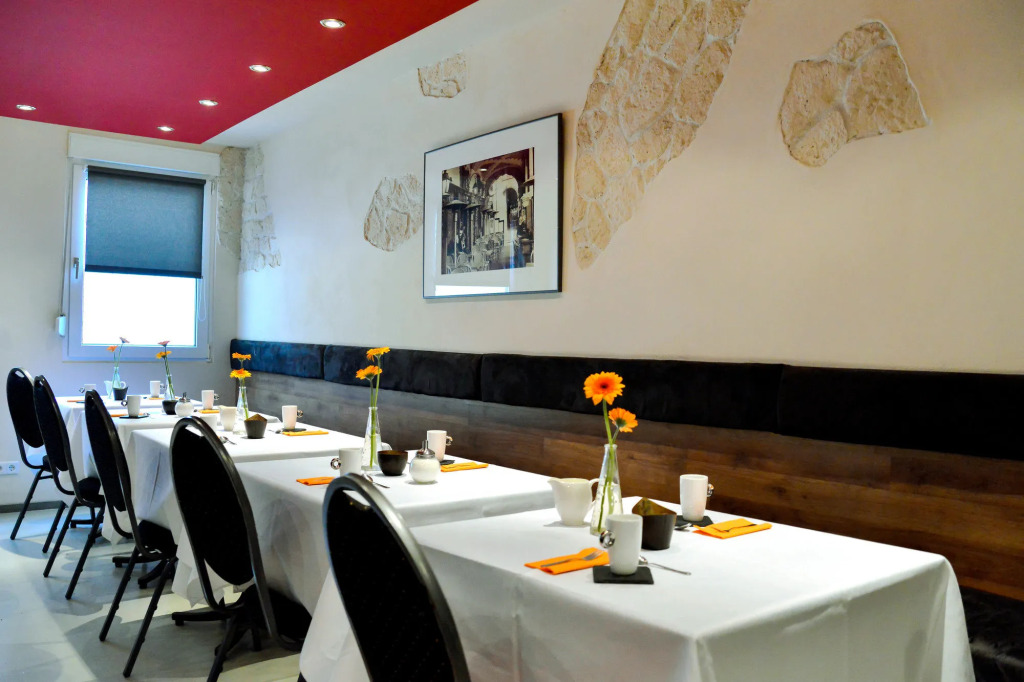 Hotel Amical