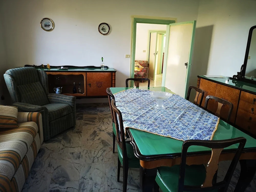 Tasteful Holiday Home in Comiso With Garden
