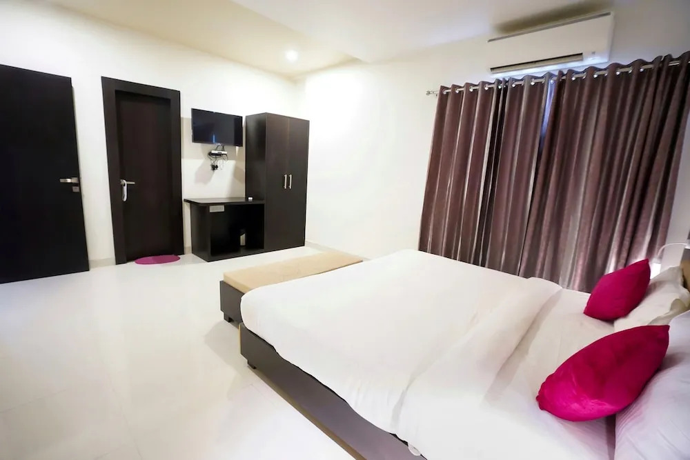 Hotel Suryansh