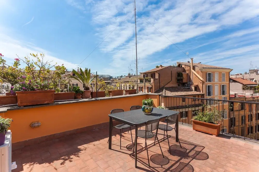 Rome as you feel - Baullari with terrace