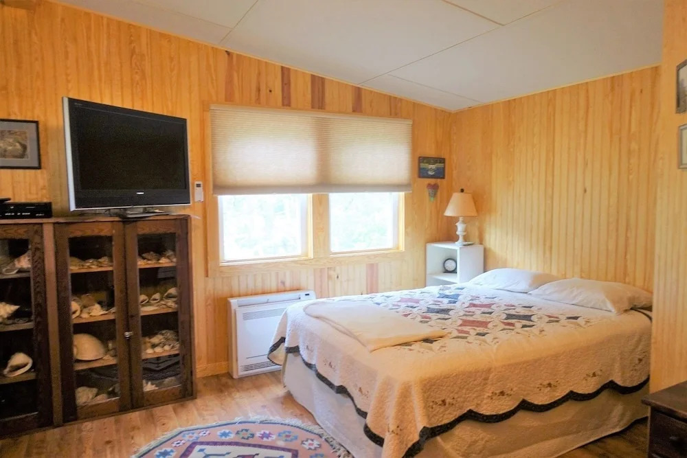 Mananaville 2 Bedrooms 2 Bathrooms Home