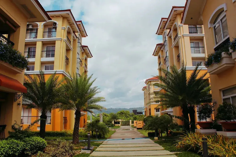 2 Bedroom at San Remo Oasis near SM Seaside
