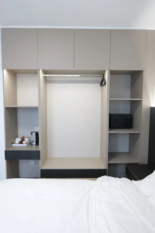 KIMMIY Garni Attic Rooms near Belgrade Airport