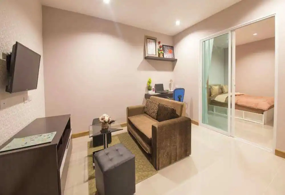 Pansook The Urban Condo