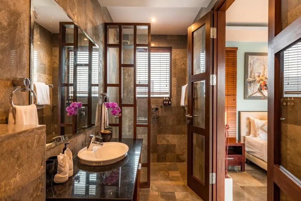 Villa Marys Beach - 4BR Luxury Ocean View Villa in Canggu