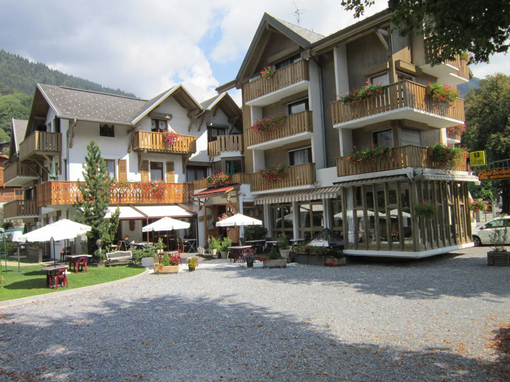 Logis Hotel Gai Soleil
