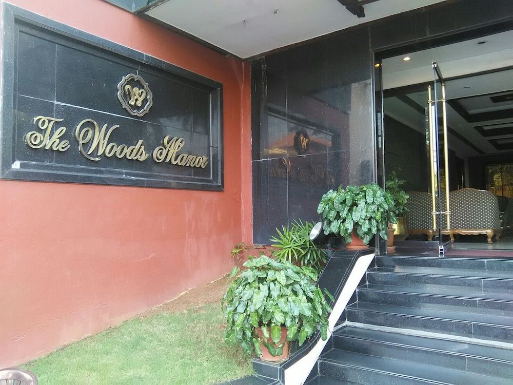 The Woods Manor MG Road