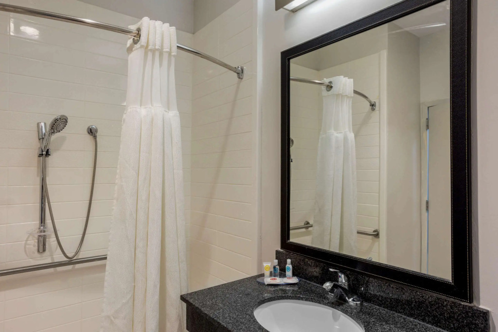 Comfort Inn & Suites Mt Laurel-Philadelphia