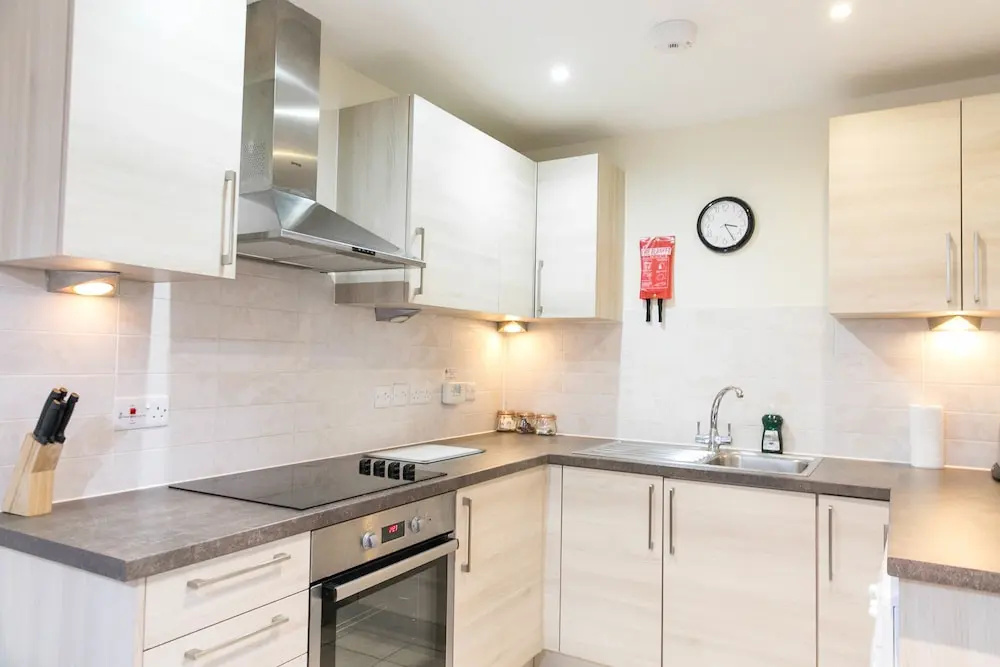 Flexi-Lets@Old Rectory Court, Frimley