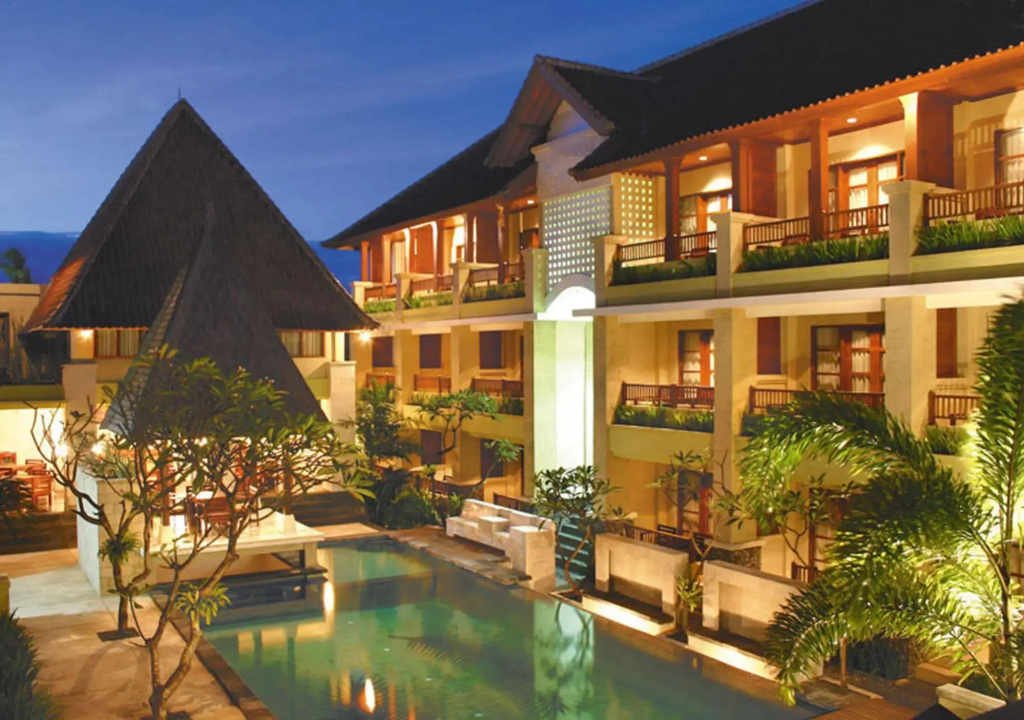 Fourteen Roses Beach Hotel