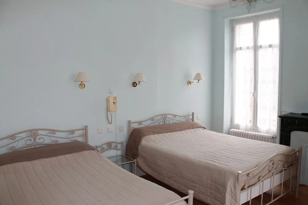 Logis Hôtel Beauséjour