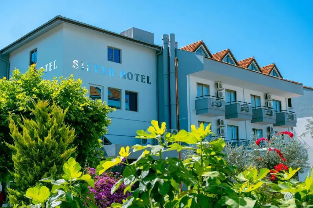 Silver Hotel