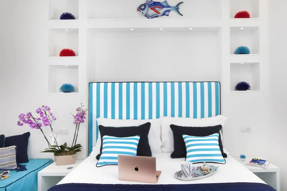 YourHome - Sersale Suites