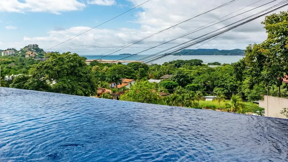 Modern, Immaculate Unit in Flamingo with Spectacular Ocean Views