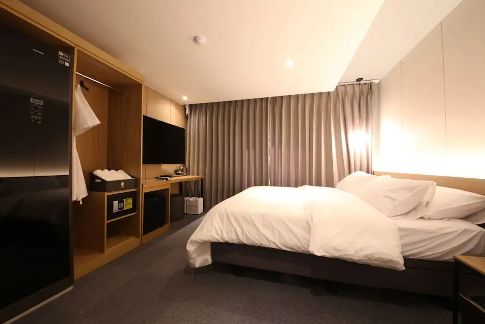 Busan Sasang The Van Hotel