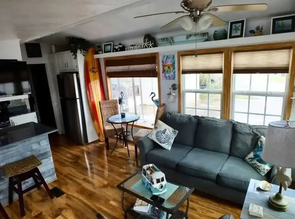 Charming 1BR Getaway in Long Island Village Resort