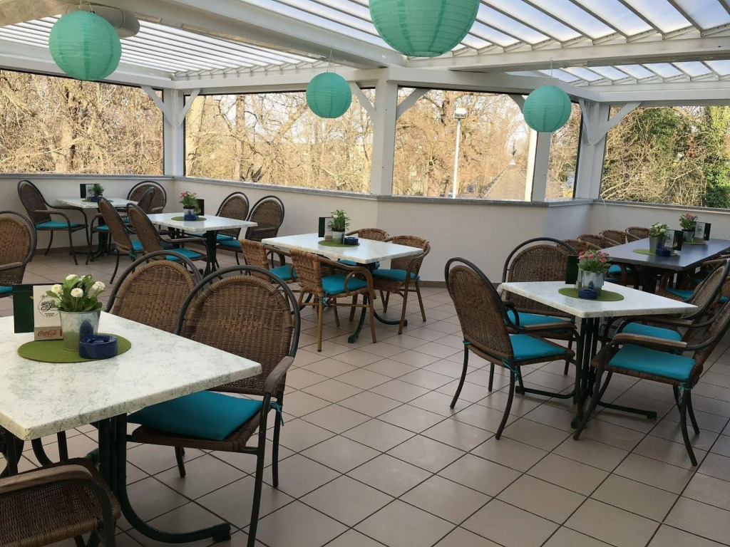 Hotel & Restaurant Park Cafe ISA