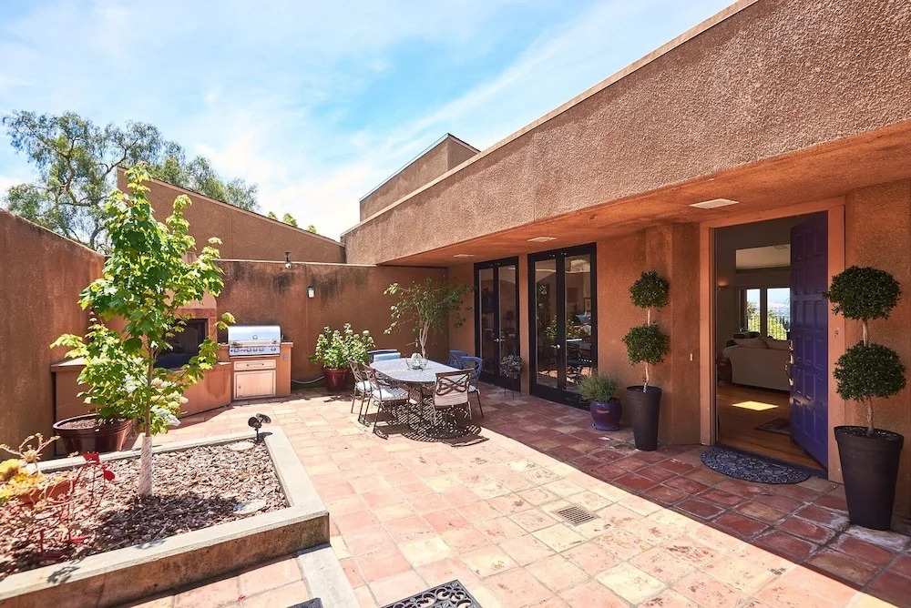 Scenic Bay View Sublime In East San Jose! 2 Bedroom Home