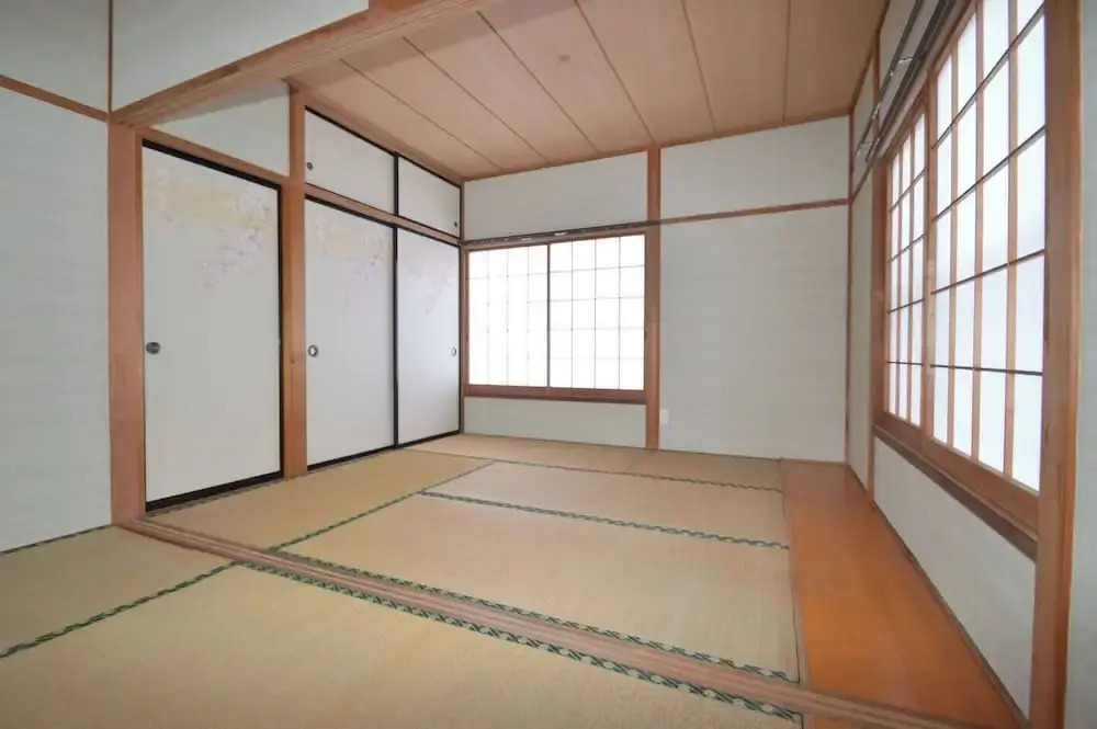 K&K House
