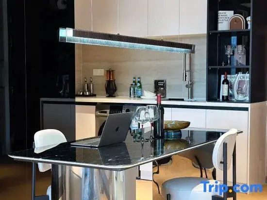 Shanghai Z·Home Homestay (Riyueguang Earl Residence)