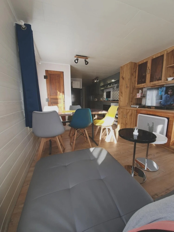 Bungalow With 2 Bedrooms in Besse-et-saint-anastaise, With Pool Access and Furnished Garden