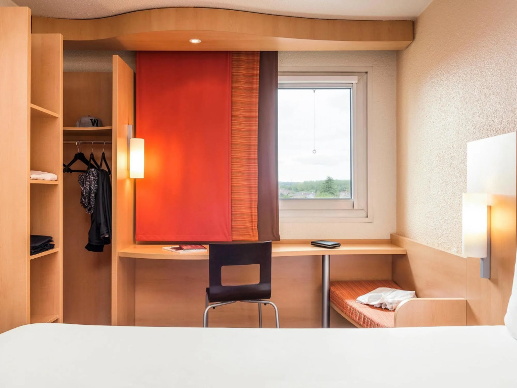 ibis Cergy Pontoise Le Port