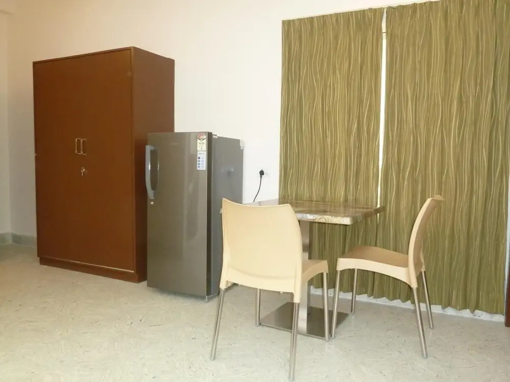Sreeparthi Hotel