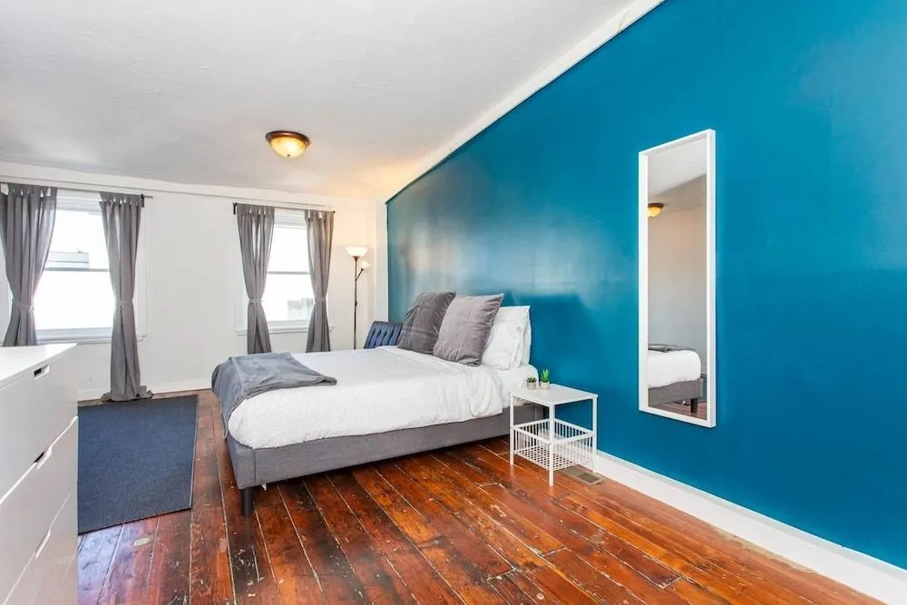 Expansive Loft Located in the Heart of Old City