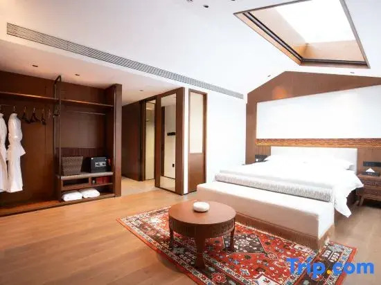 Minshan Yundi Hotel