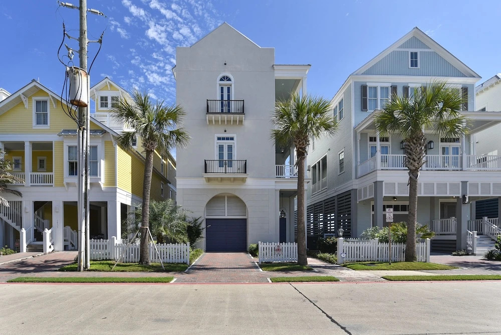 Seaside Euphoria - 4 Br Home