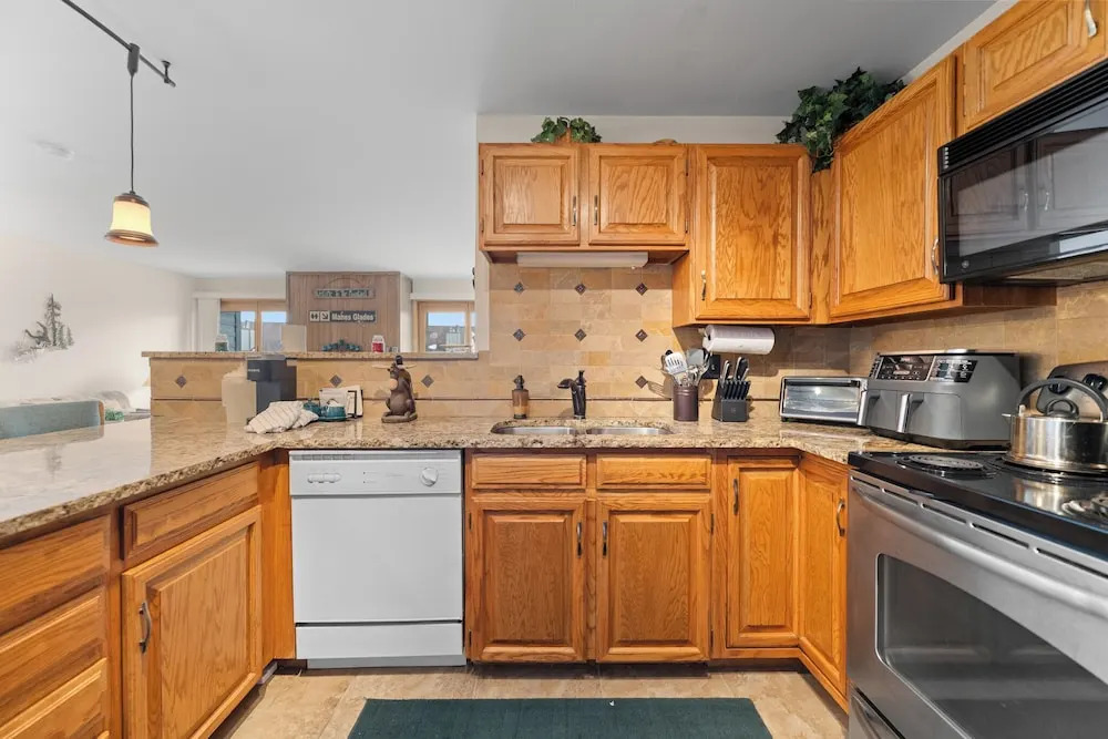Buffalo Ridge Village #203, Building AA