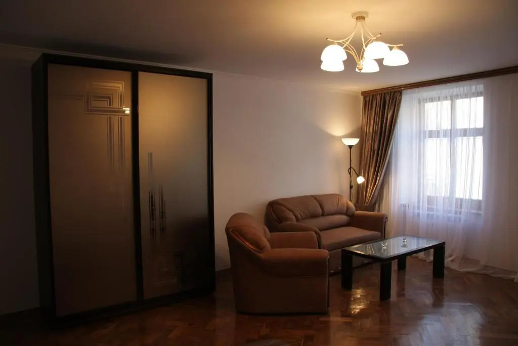 Apartment on Virmenska street 2
