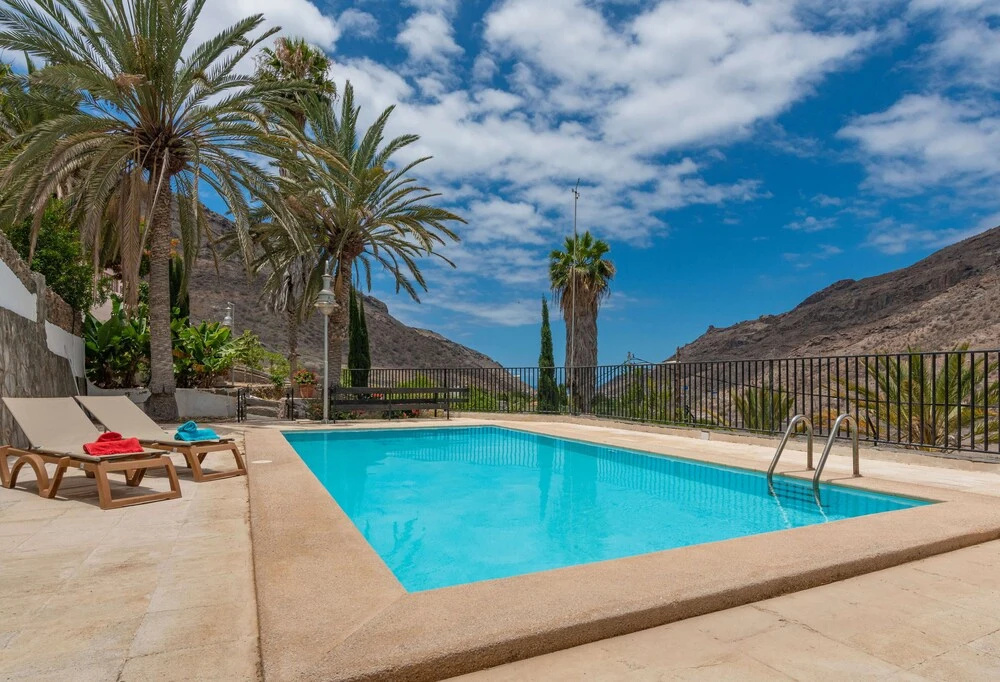 Casa de vacaciones con piscina compartida en Mogán II