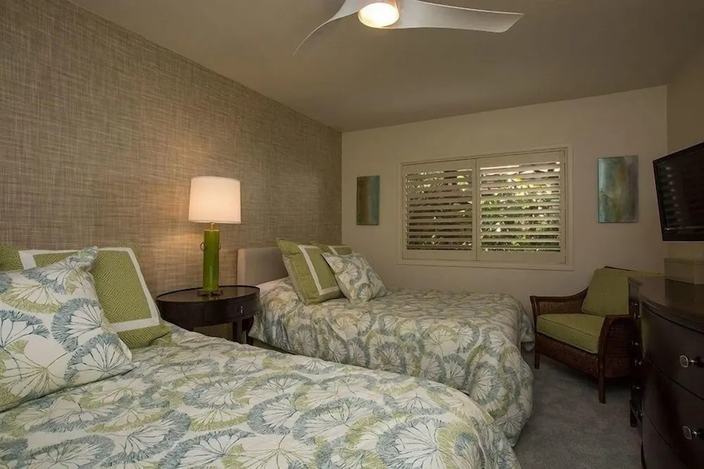 Makena Surf, #g-104 2 Bedroom Condo by RedAwning