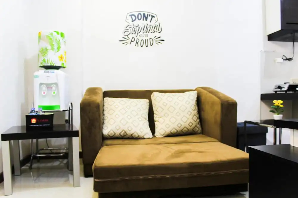 Stylish and Posh 1BR Gading Nias Apartment