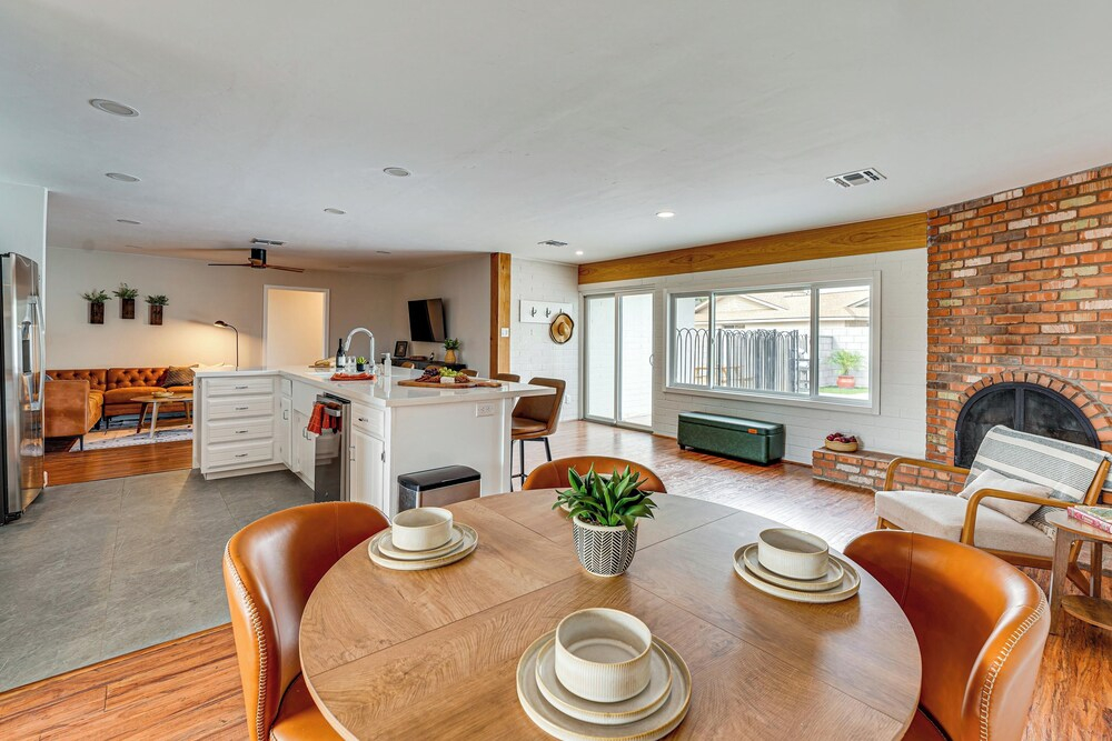 Private Pool & Yard: Tempe Family Gem Near Asu