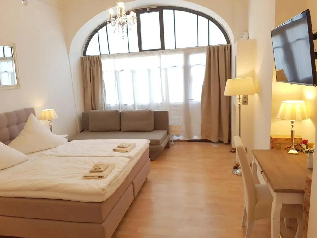 GASTEIN by ROCKCHAIR Apartments l SUPERHOST Status l 2 Bedrooms Boxspringbeds 1,5 Bathrooms - Cozy Family & Business Flair welcomes you
