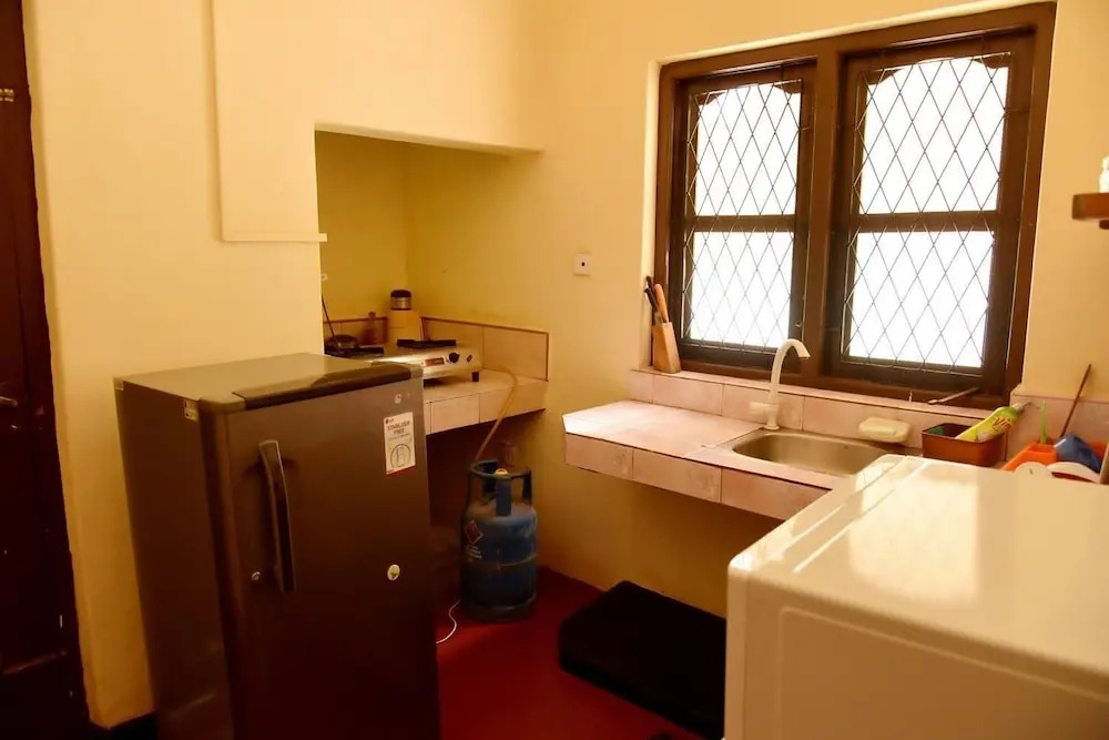 Naaval Beach Villa & Rooms