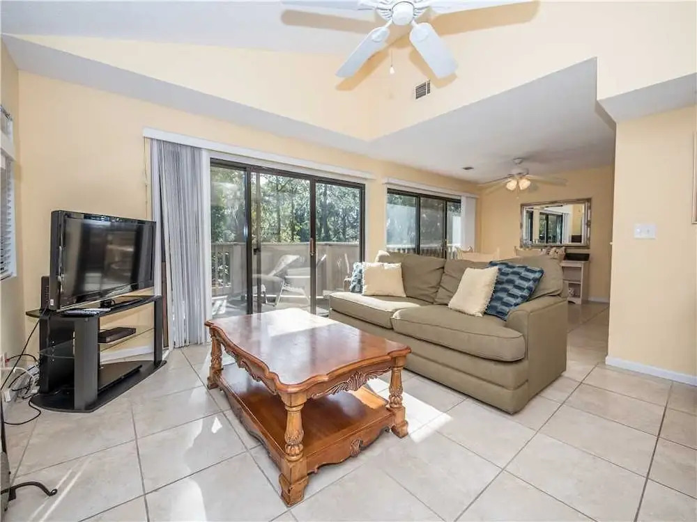 Beachwalk 186, 1 Bedroom, Sleeps 4, Pool, Near Beach
