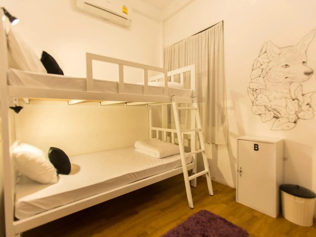 No.25 Cafe & Hostel