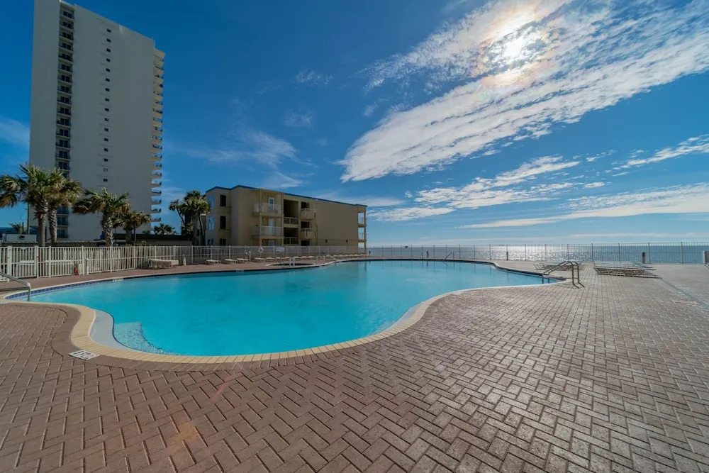 Tidewater #311 2 Bedroom Condo by RedAwning