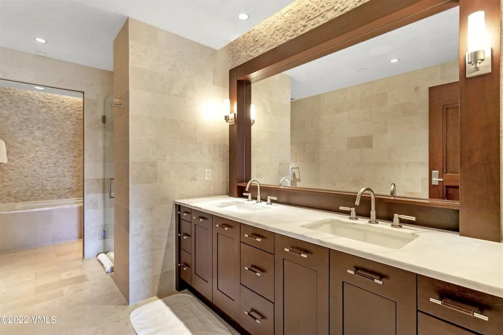 Platinum Vail Solaris 3 Bedroom Vacation Rental Set at the Base of the Mountain Just Steps From the Gondola