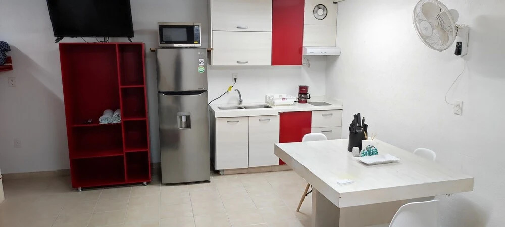 Room in Studio - New Basement Loft With all the Amenities