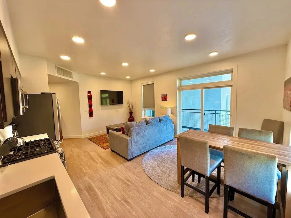 Luxurious New Condo in Downtown SLC