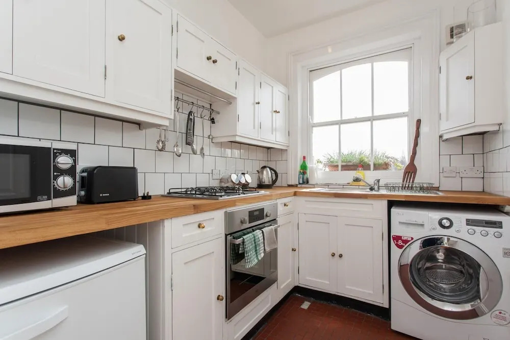 Large Shoreditch 2/dbl bed Loft apt