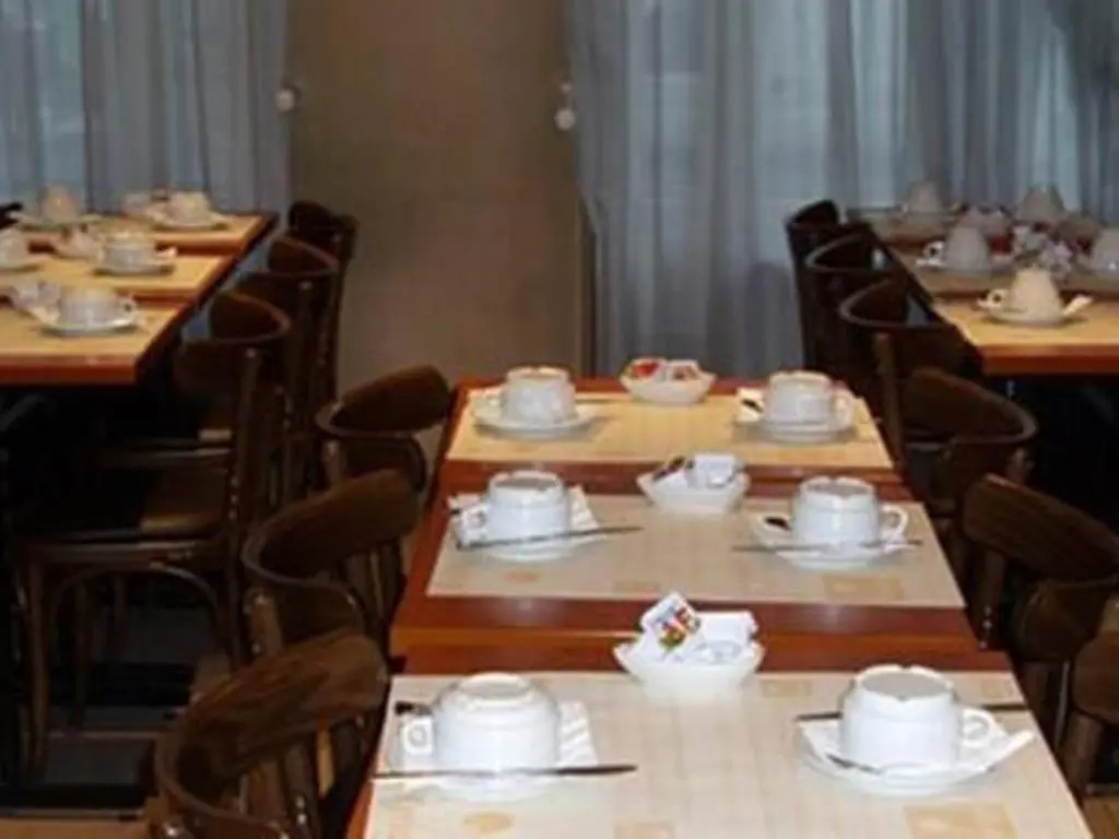 Hotel De Paris Saint Georges