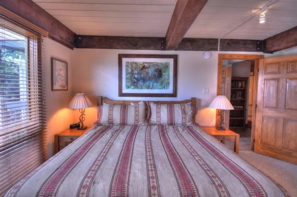 Comfortable And Convenient Ski In, Ski Out 4 Bedroom Condo In Snowmass Village